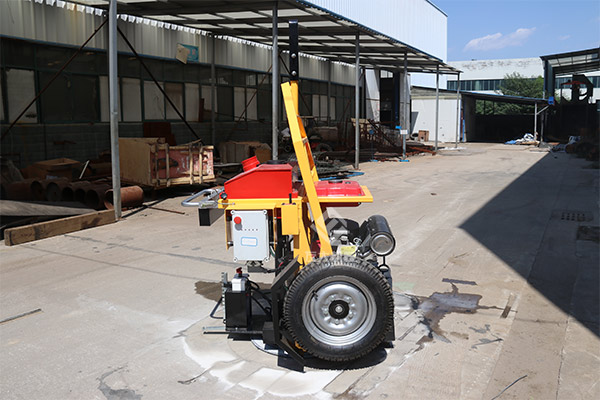 井盖更换用什么设备？井盖切圆机很可以