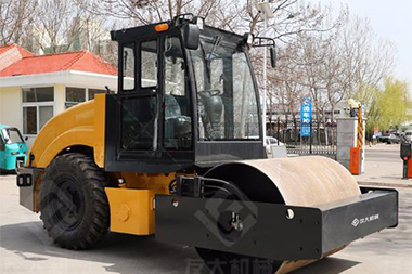 小型压路机双液压有哪些功能